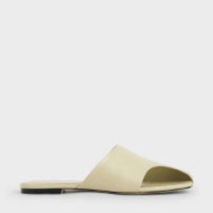 Charles & Keith Brand New Slides, Mules size 6.5 Off White